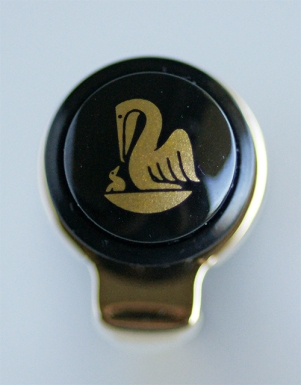 Pelikan M201 Bayou cap top with Pelikan logo